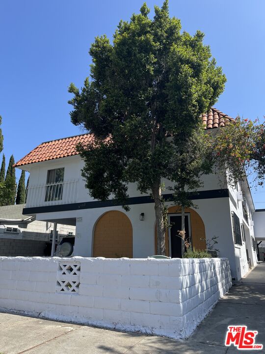 Property photo for 5732 Lexington Ave, Los Angeles, CA