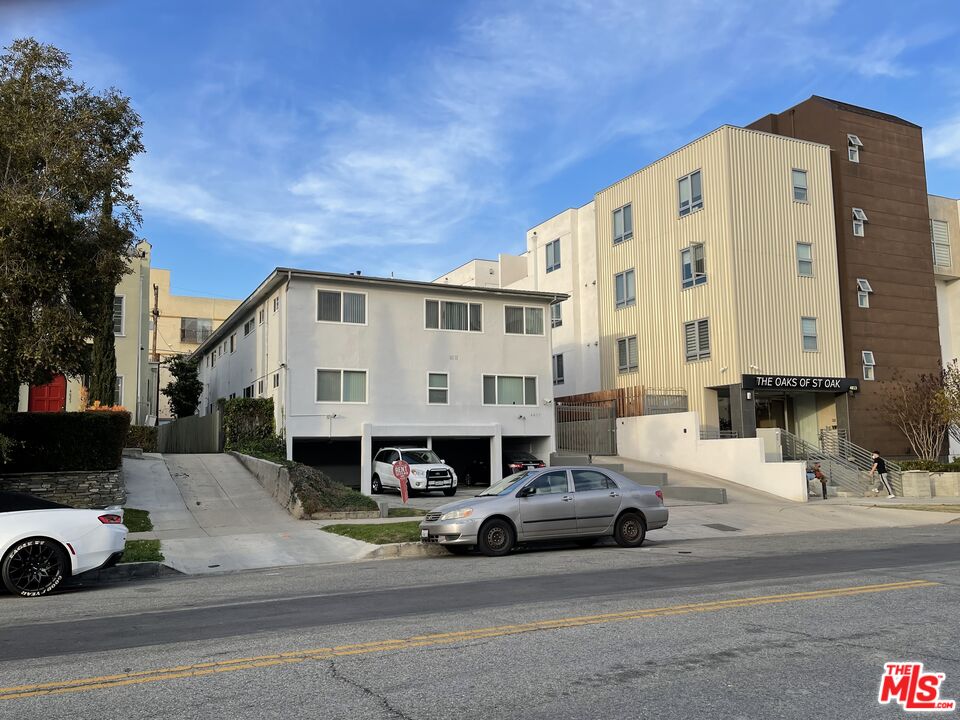 Property photo for 4817 Oakwood Ave, Los Angeles, CA