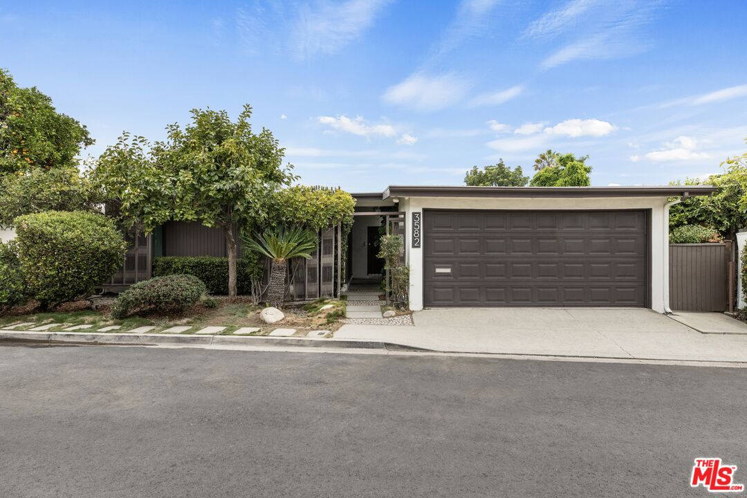 Property photo for 3582 Verdugo Vista Ter, Los Angeles, CA