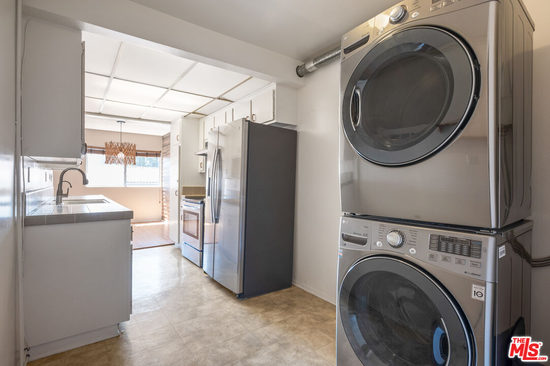 Property photo for 5950 Buckingham Pkwy, #610, Culver City, CA