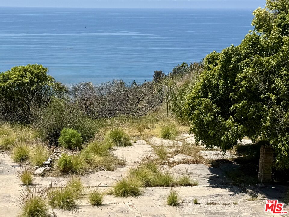 Property photo for 20654 Eaglepass Dr, Malibu, CA