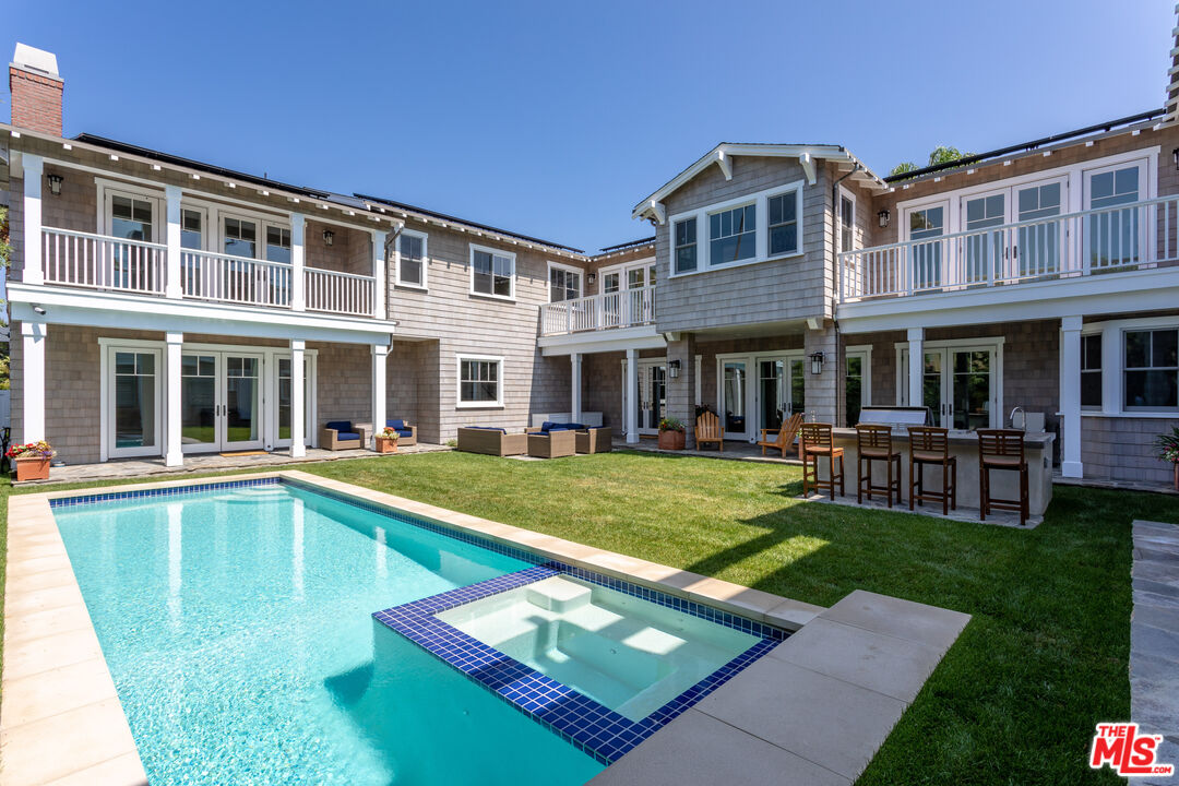 Property photo for 550 San Juan Ave, Venice, CA