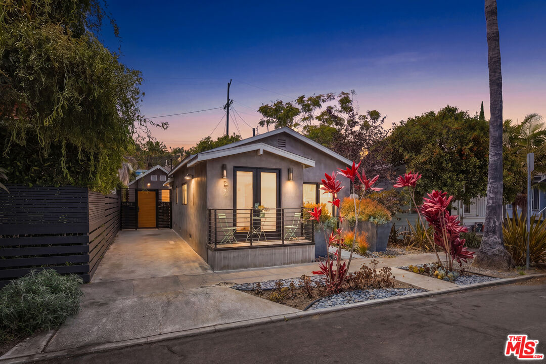 Property photo for 2341 Beach Ave, Los Angeles, CA