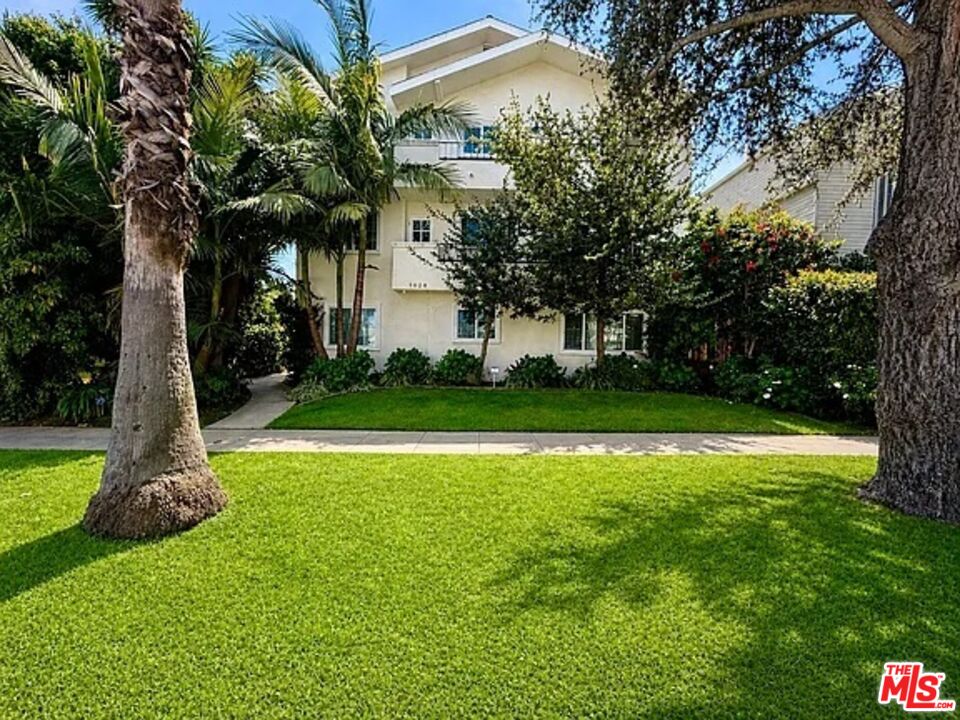 Property photo for 1028 12th St, #8, Santa Monica, CA