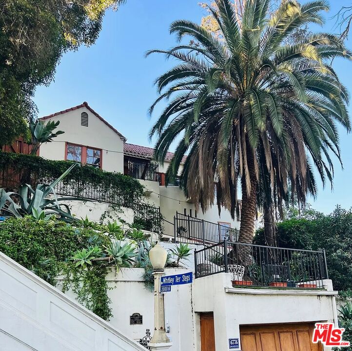 Property photo for 6776 Milner Rd, Los Angeles, CA