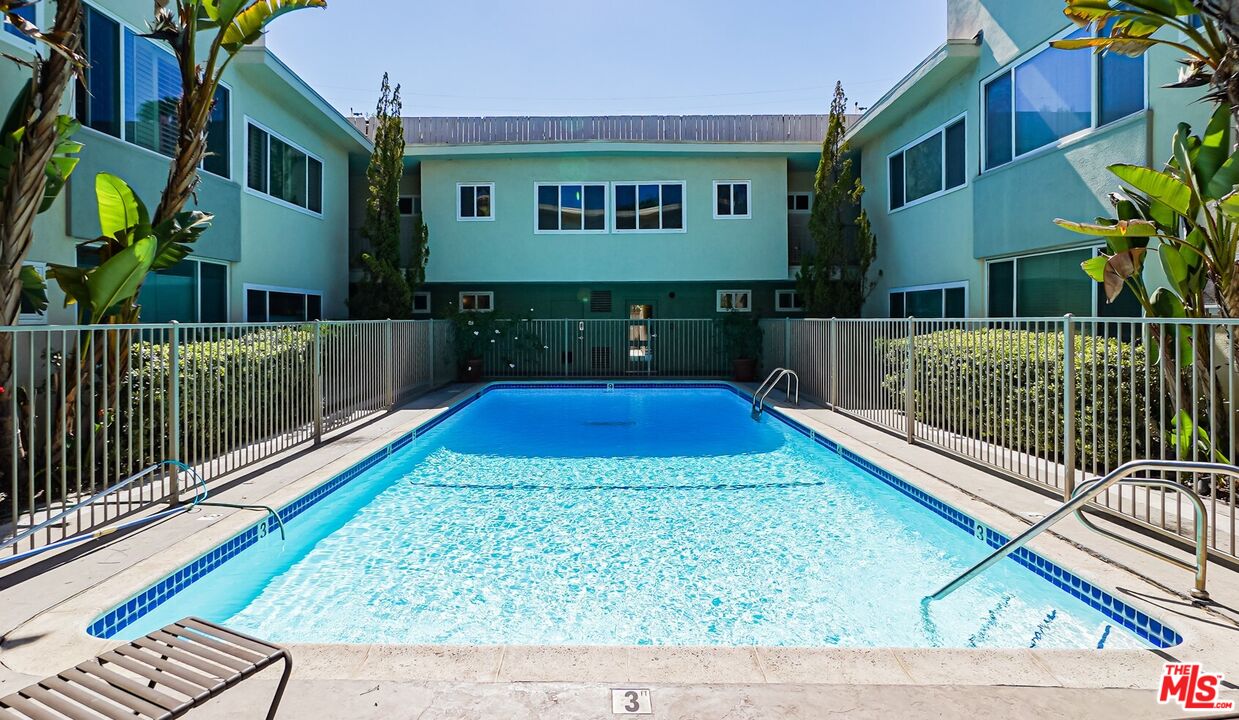 Property photo for 1525 N Hayworth Ave, #204, Los Angeles, CA