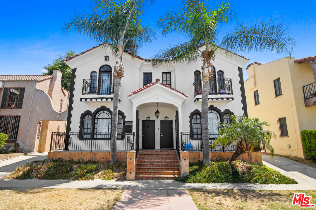 Property photo for 424 N Gardner St, #424 1/2, Los Angeles, CA