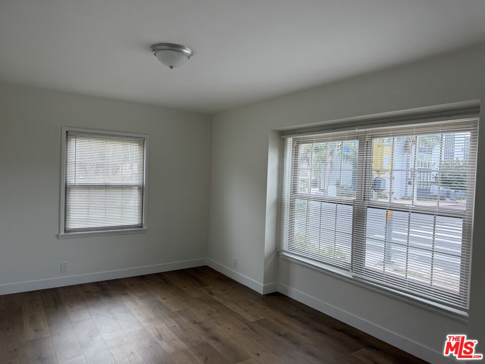Property photo for 937 S Bedford St, Los Angeles, CA