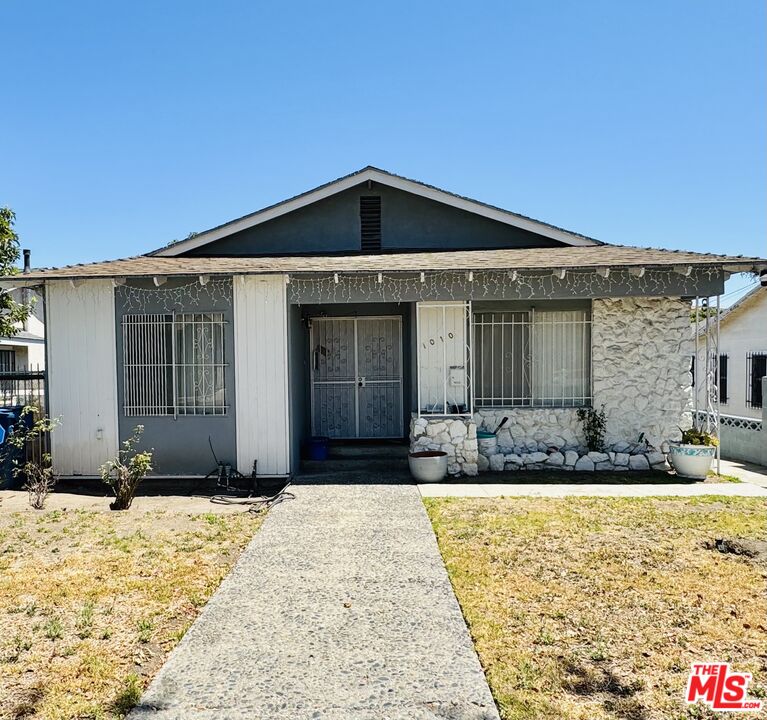 Property photo for 1010 E 67th St, Inglewood, CA