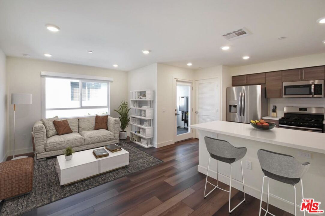 Property photo for 3667 Mentone Ave, #3, Los Angeles, CA