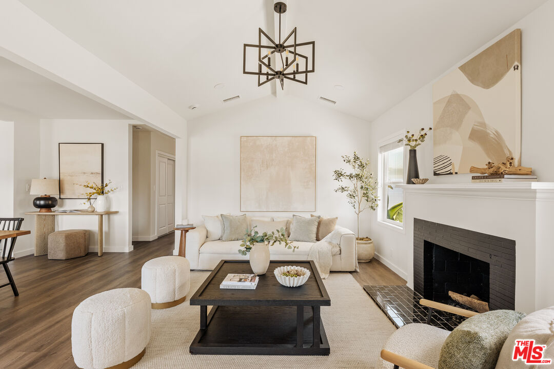 Property photo for 8421 Airlane Ave, Los Angeles, CA