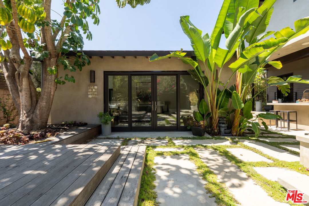 Property photo for 10920 Wagner St, Culver City, CA