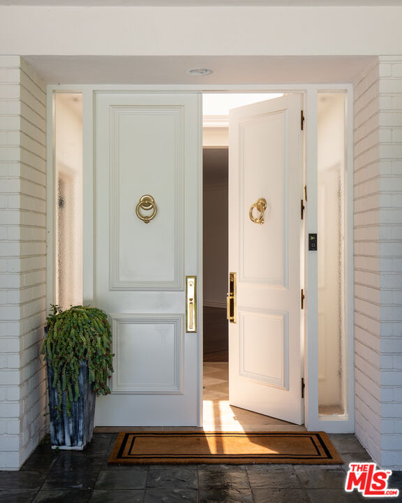 Property photo for 1201 Loma Vista Dr, Beverly Hills, CA