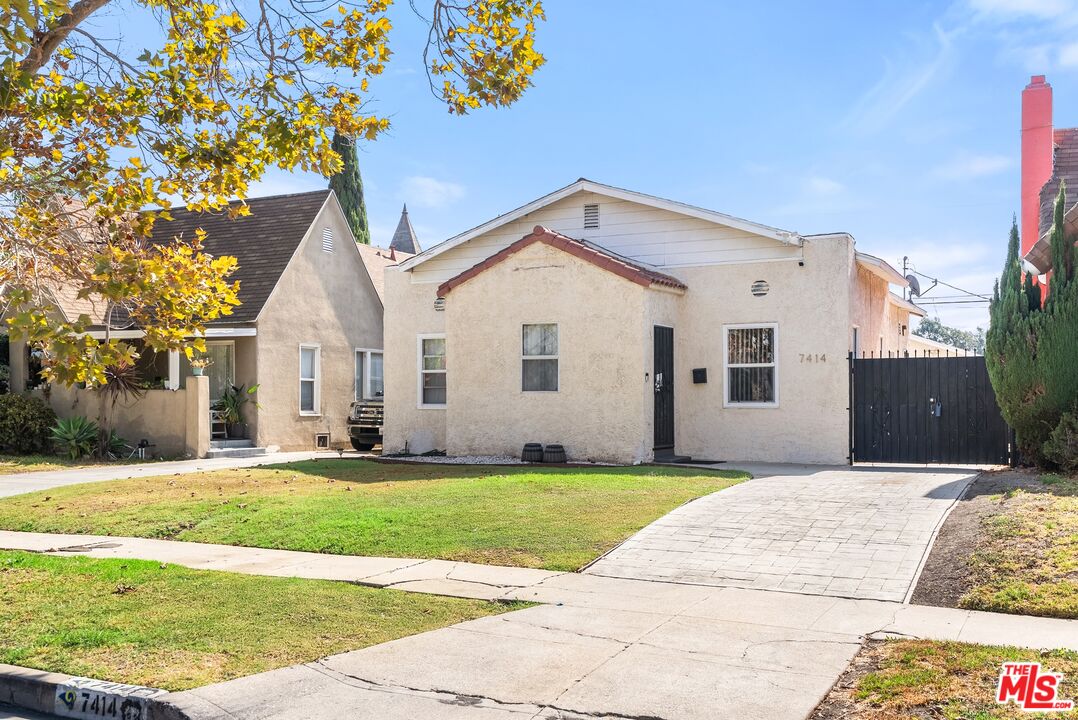 Property photo for 7414 Brighton Ave, Los Angeles, CA