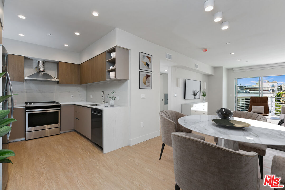 Property photo for 11837 Mayfield Ave, #404, Los Angeles, CA