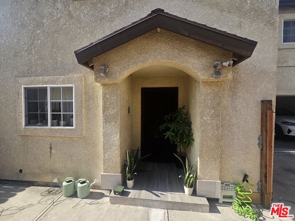 Property photo for 4922 W 104th St, Inglewood, CA