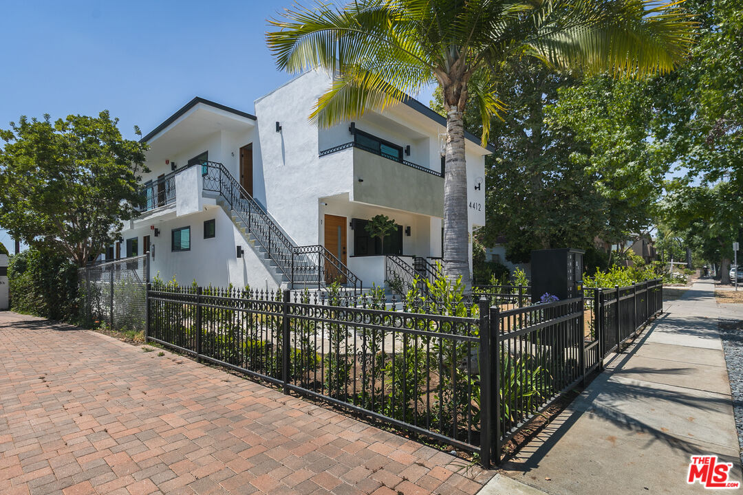 Property photo for 4412 Finley Ave, #6, Los Angeles, CA
