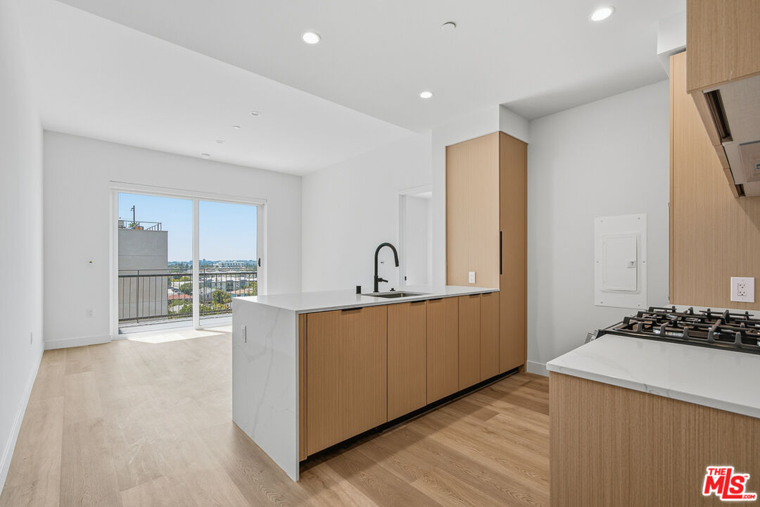 Property photo for 3555 Overland Ave, #302, Los Angeles, CA