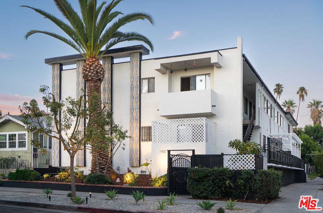 Property photo for 1900 Dracena Dr, Los Angeles, CA
