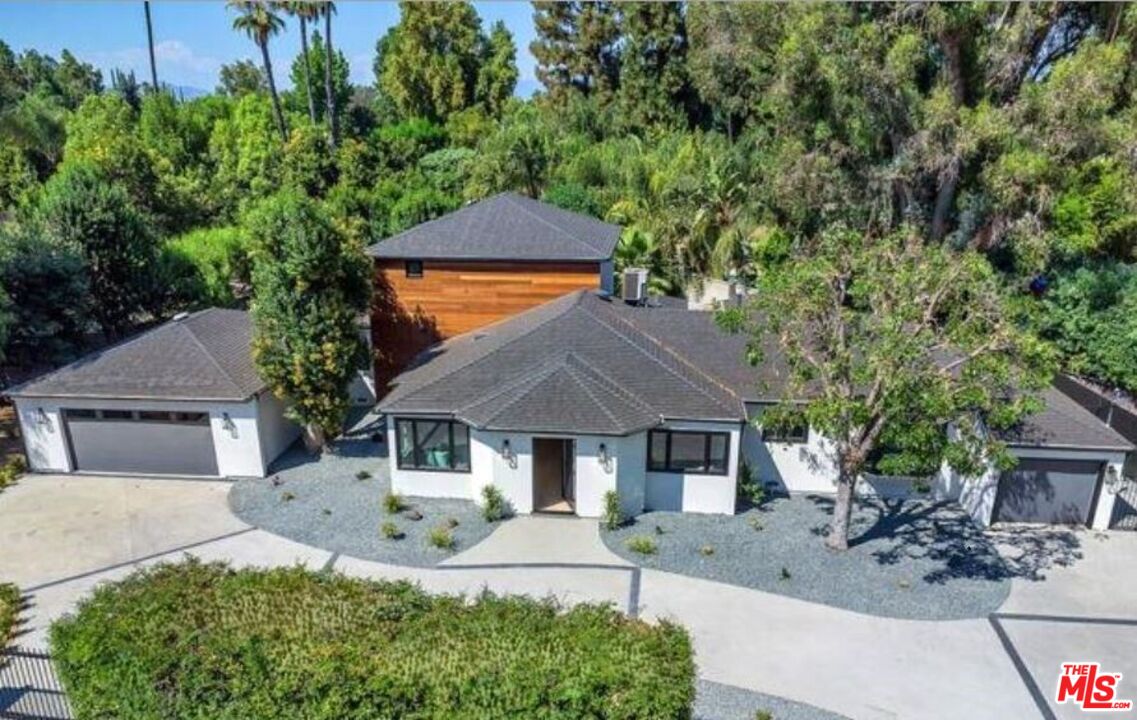 Property photo for 19061 Wells Dr, Los Angeles, CA