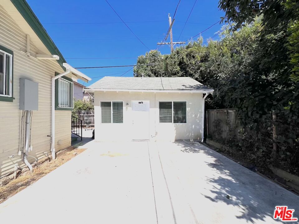 Property photo for 1830 S Gramercy Pl, #1/2, Los Angeles, CA