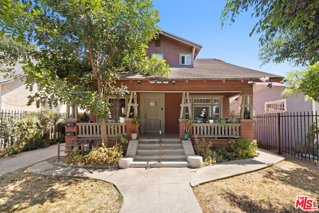 Property photo for 986 E 51st St, Los Angeles, CA