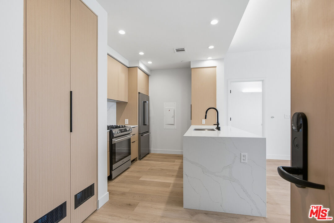 Property photo for 3555 Overland Ave, #208, Los Angeles, CA