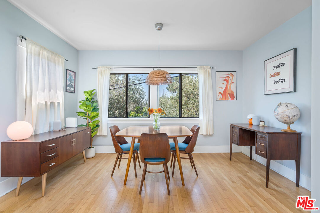 Property photo for 2306 Loma Vista Pl, Los Angeles, CA