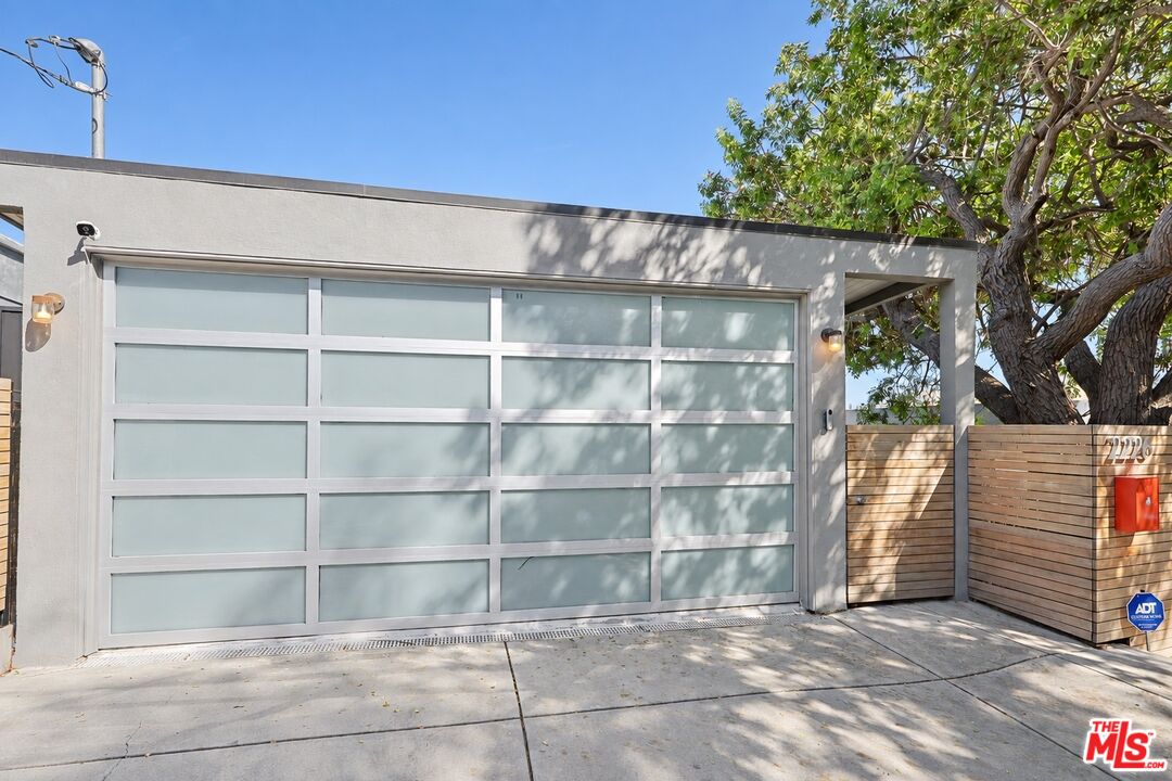 Property photo for 2226 Ronda Vista Dr, Los Angeles, CA