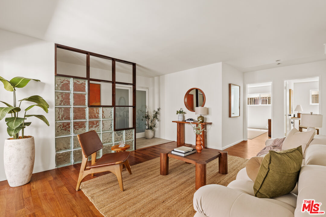 Property photo for 2225 20th St, #2, Santa Monica, CA