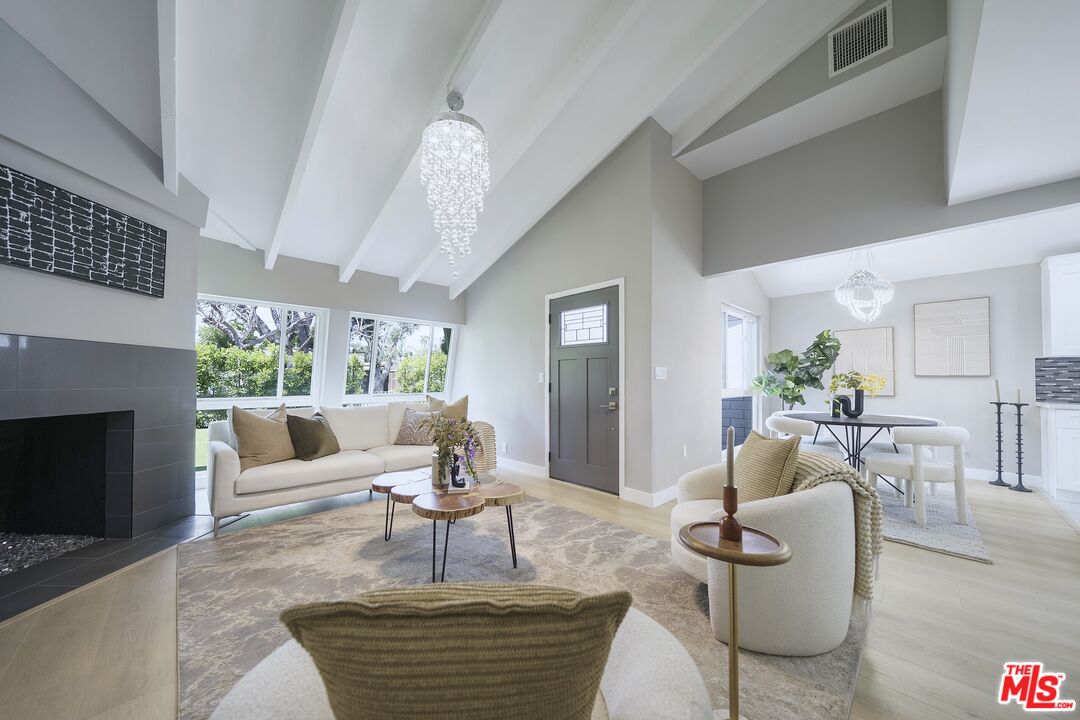 Property photo for 5628 Cleon Ave, Los Angeles, CA