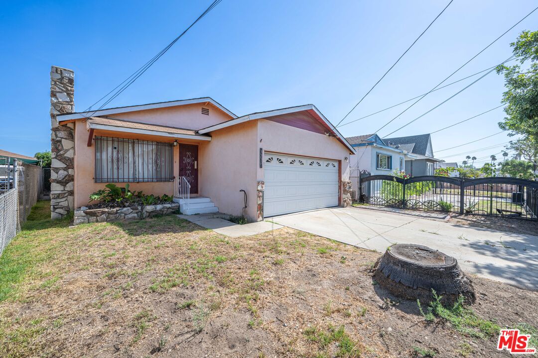 Property photo for 3229 W 108th St, Inglewood, CA