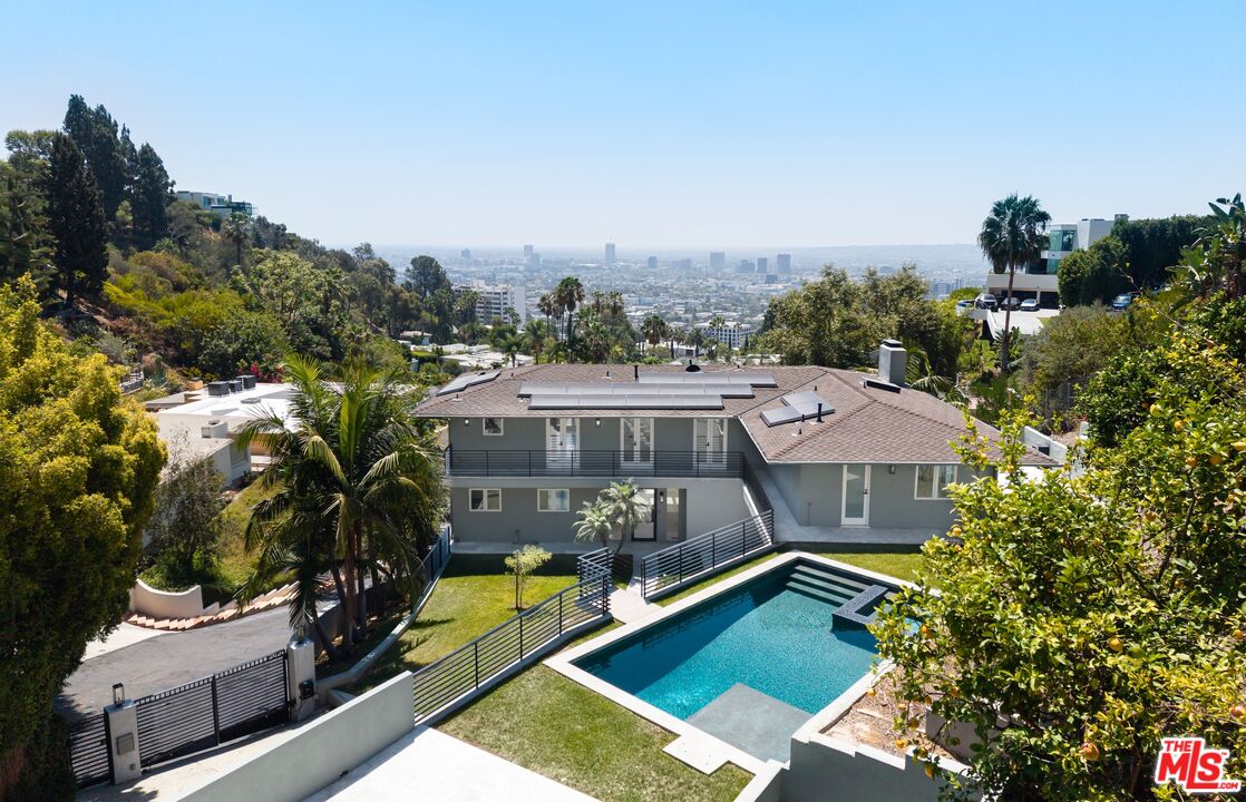 Property photo for 1404 Devlin Dr, Los Angeles, CA