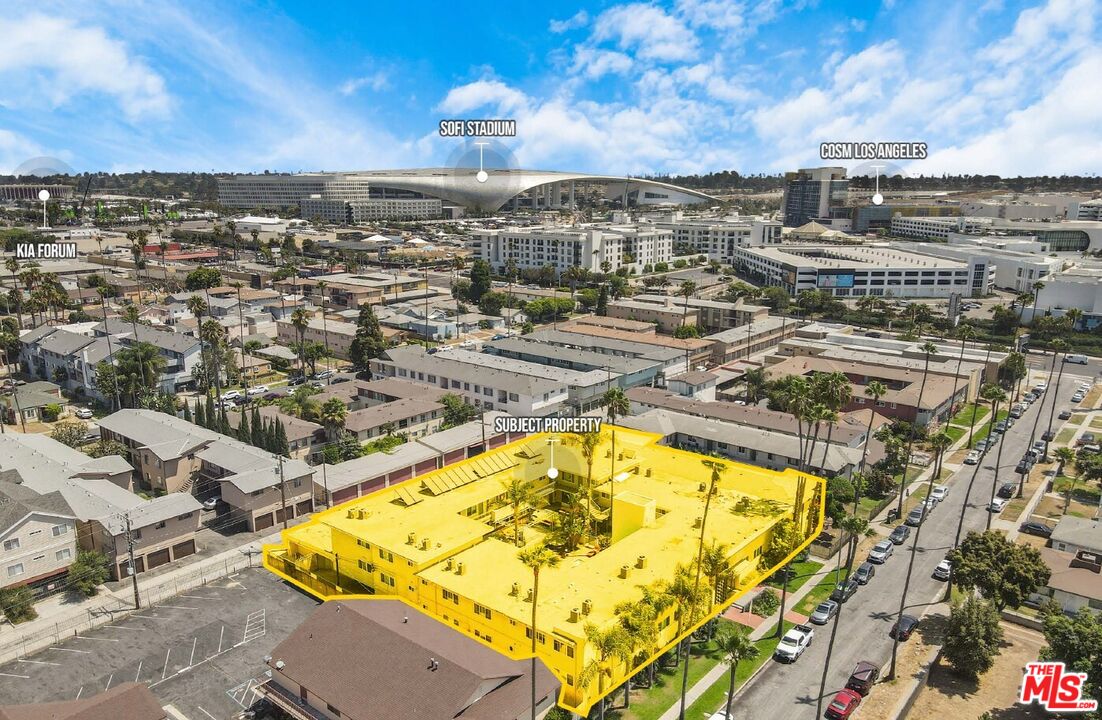 Property photo for 621 E 99th St, Inglewood, CA