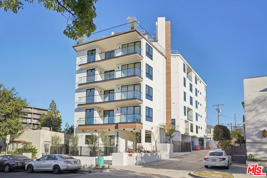 Property photo for 1110 S Spaulding Ave, #303, Los Angeles, CA