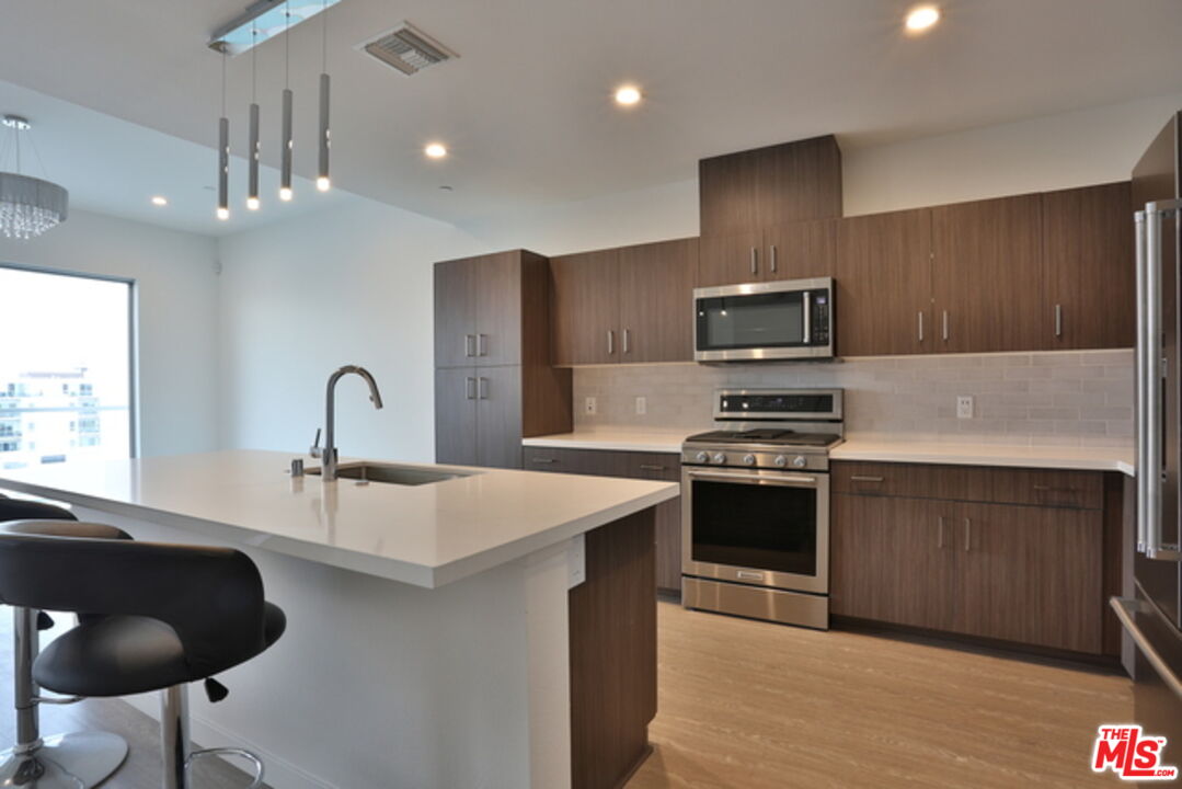 Property photo for 4140 Glencoe Ave, #605, Los Angeles, CA
