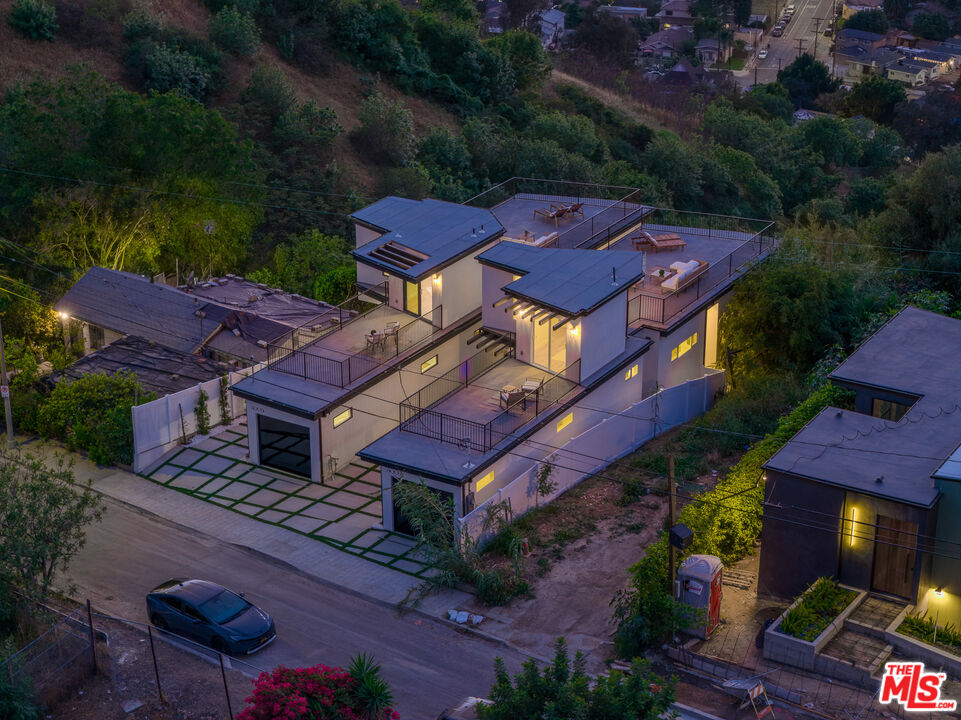 Property photo for 3005 Amethyst St, Los Angeles, CA