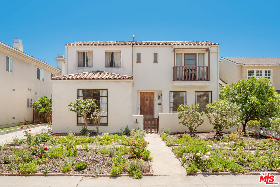 Property photo for 10614 Cushdon Ave, Los Angeles, CA