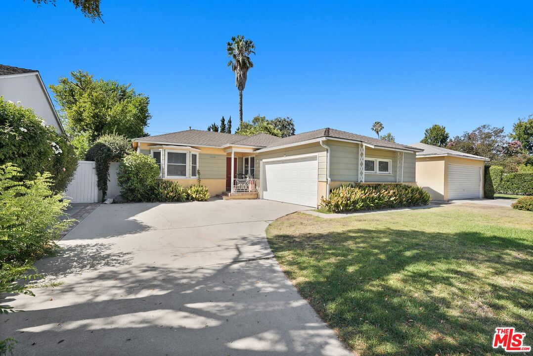 Property photo for 17646 Delano St, Los Angeles, CA