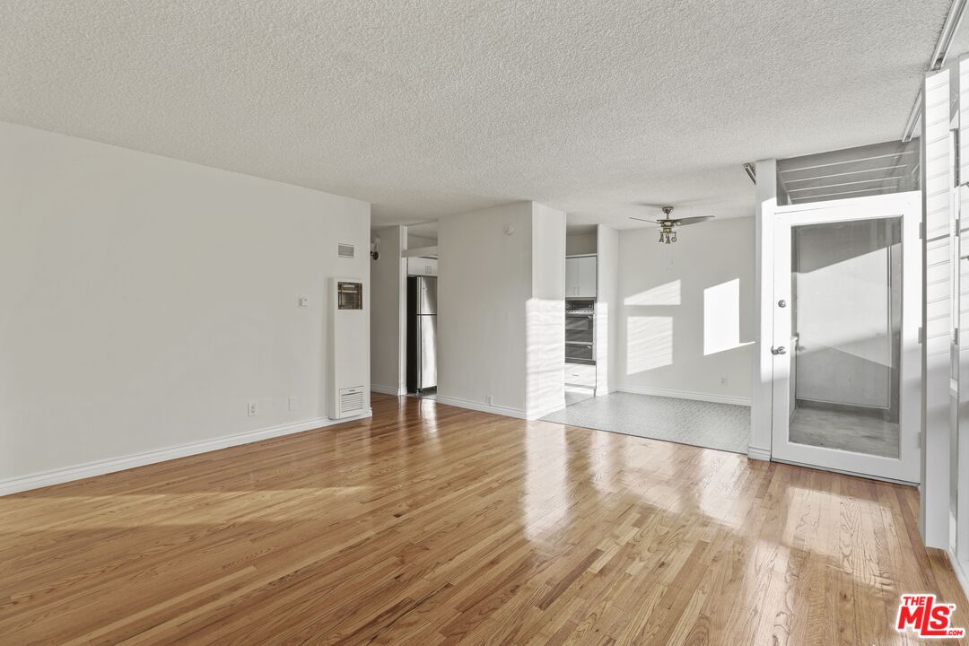 Property photo for 11131 ROSE AVE, #11, Los Angeles, CA
