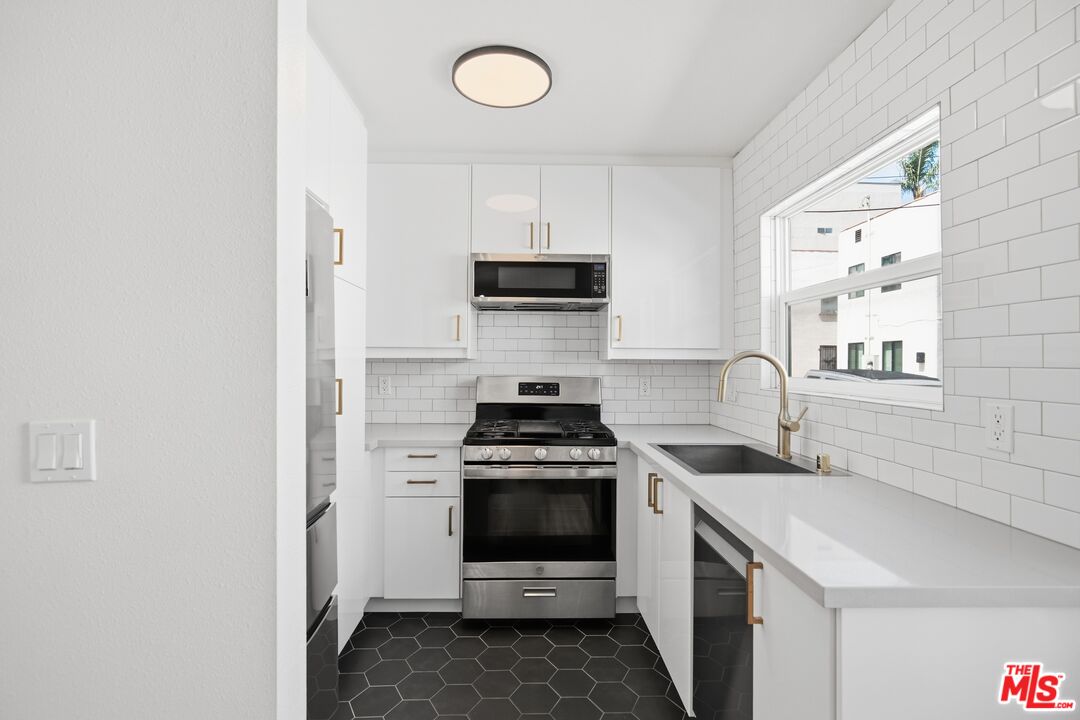 Property photo for 3611 W 4th St, Los Angeles, CA