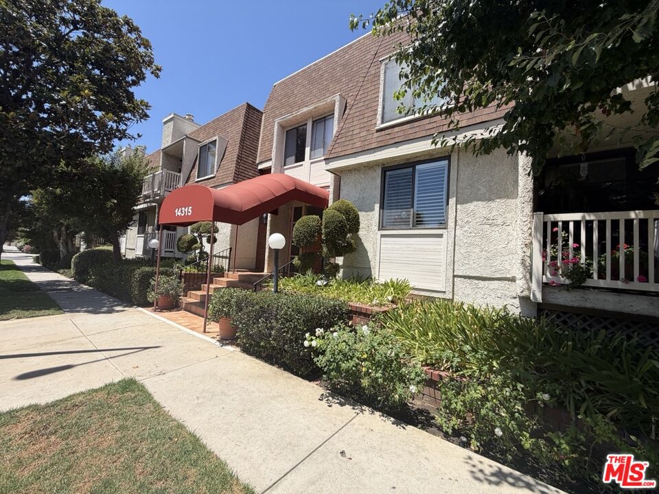Property photo for 14315 Riverside Dr, #210, Los Angeles, CA
