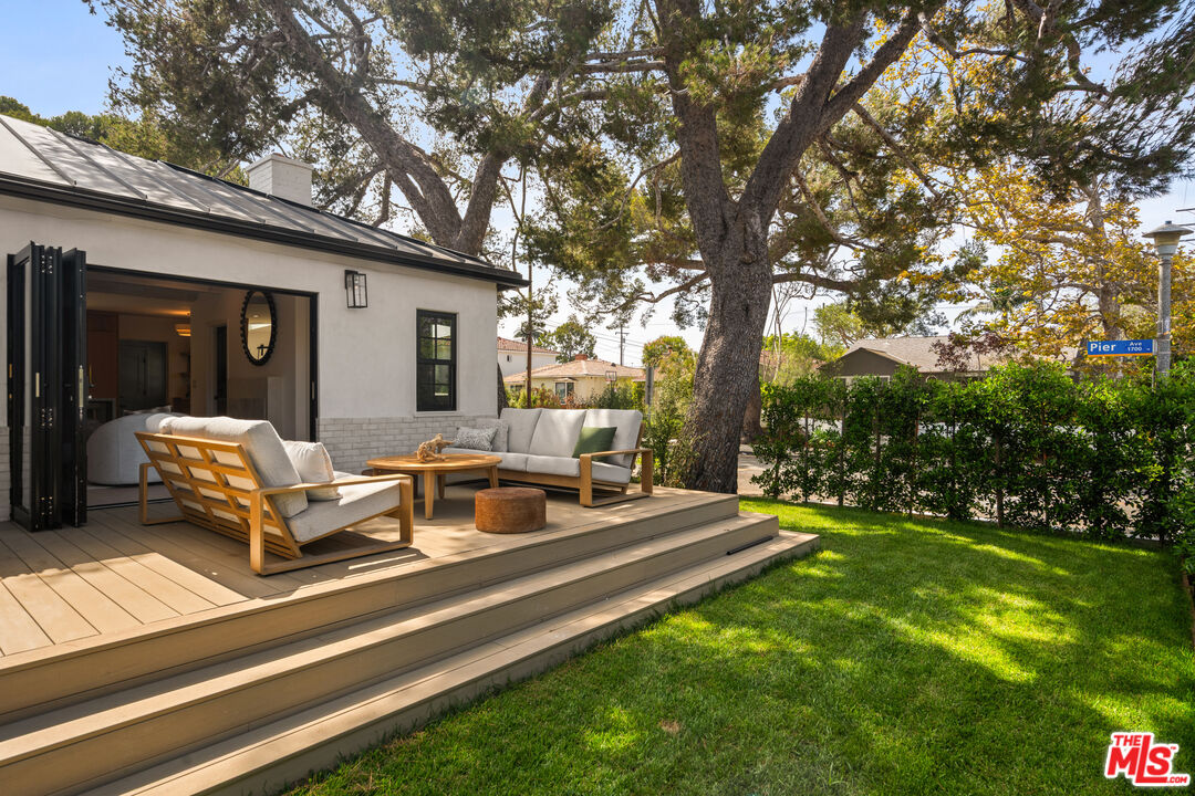 Property photo for 3002 18th St, Santa Monica, CA