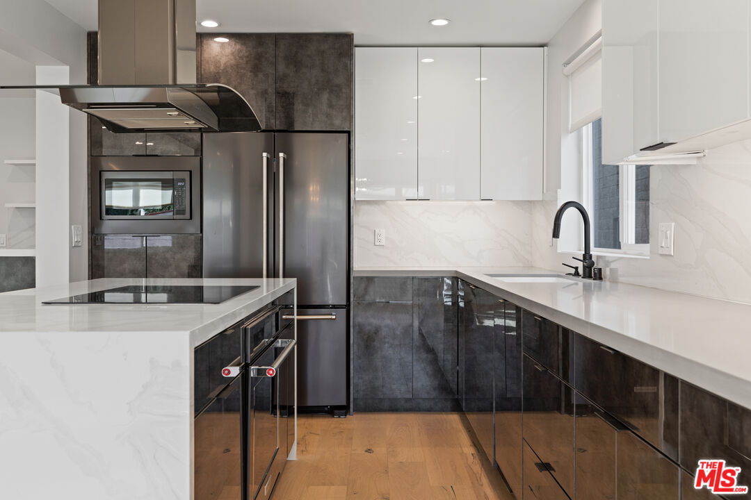 Property photo for 153 S Palm Dr, #PH, Beverly Hills, CA