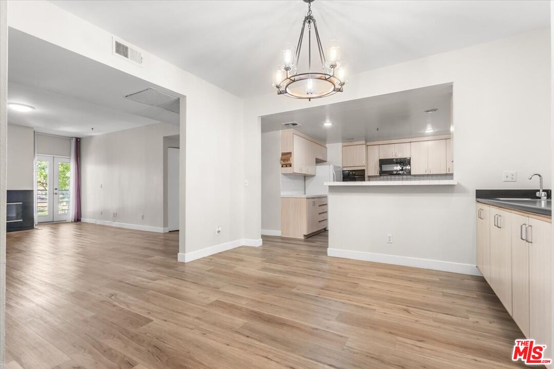 Property photo for 5350 White Oak Ave, #209, Los Angeles, CA