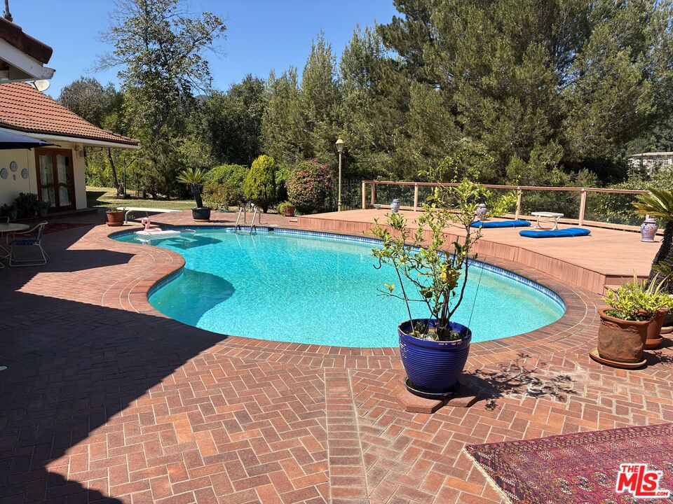 Property photo for 1043 Maybrook Dr, Los Angeles, CA