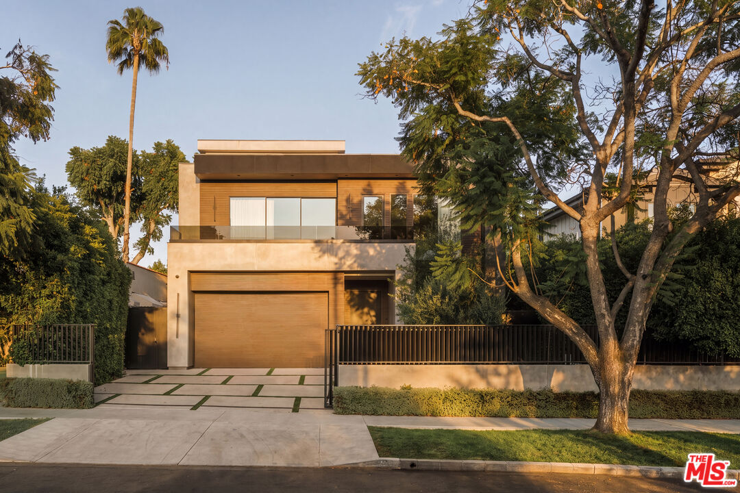 Property photo for 738 N Harper Ave, Los Angeles, CA