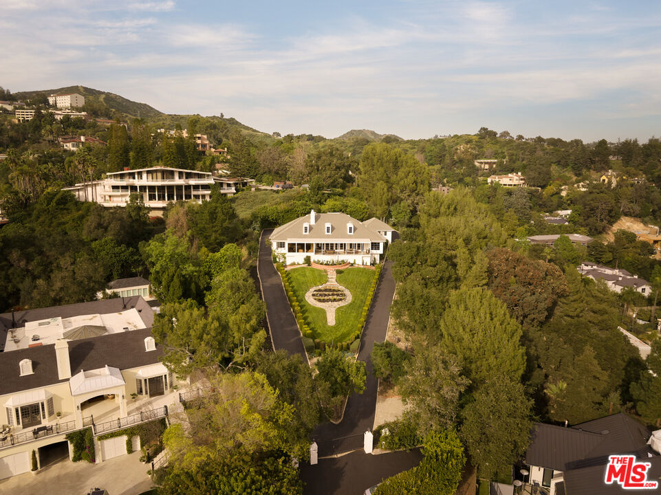 Property photo for 949 N Norman Pl, Los Angeles, CA