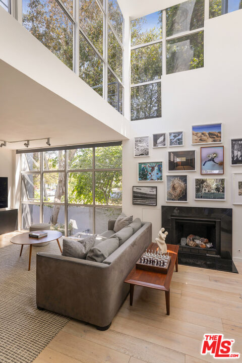 Property photo for 2433 28th St, #B, Santa Monica, CA