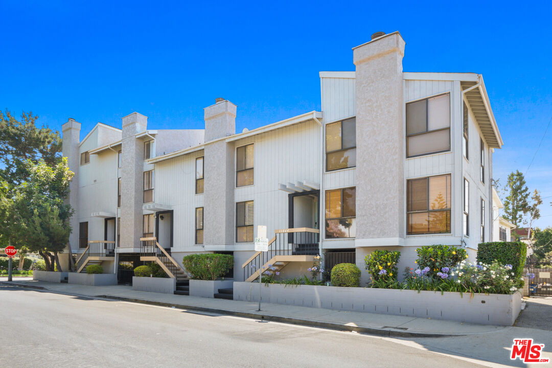 Property photo for 11064 La Grange Ave, #4, Los Angeles, CA